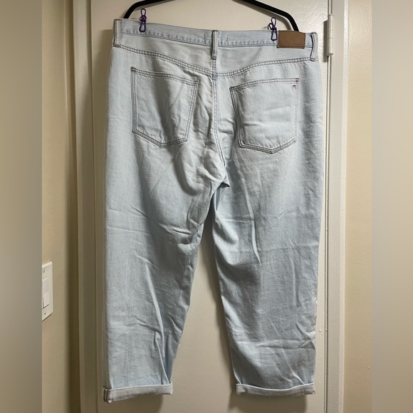 Madewell Slouchy Boyjeans, Light Wash, Ripped - 32 Petite - Picture 10 of 12